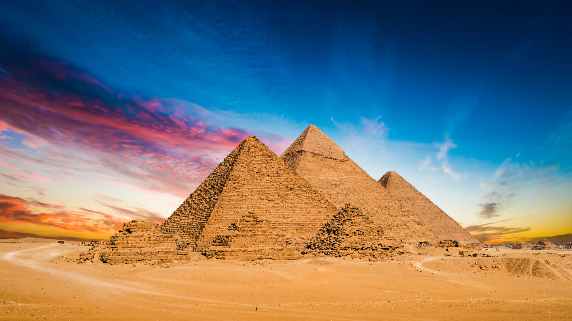 Egypt_Cairo_Giza_Pyramids at sunset